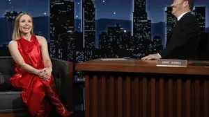 Kristen Bell; Ike Barinholtz