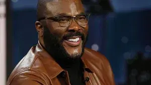 Tyler Perry, Usher, Ari Lennox