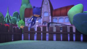 Animal Power: Crash Track Trick